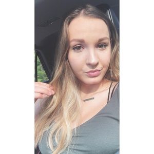 Meet your Posher, Gabrielle